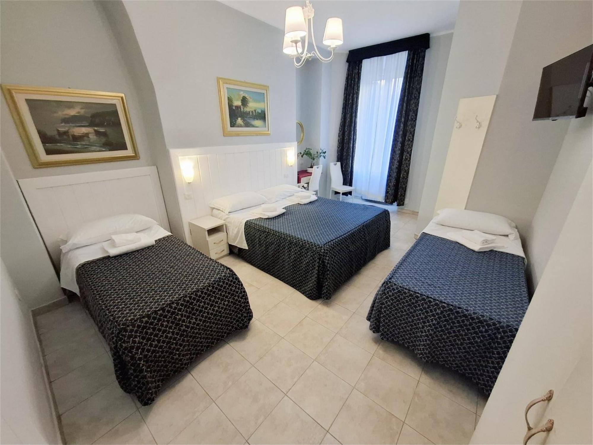 Hotel Aurelia Milano Centrale Luaran gambar