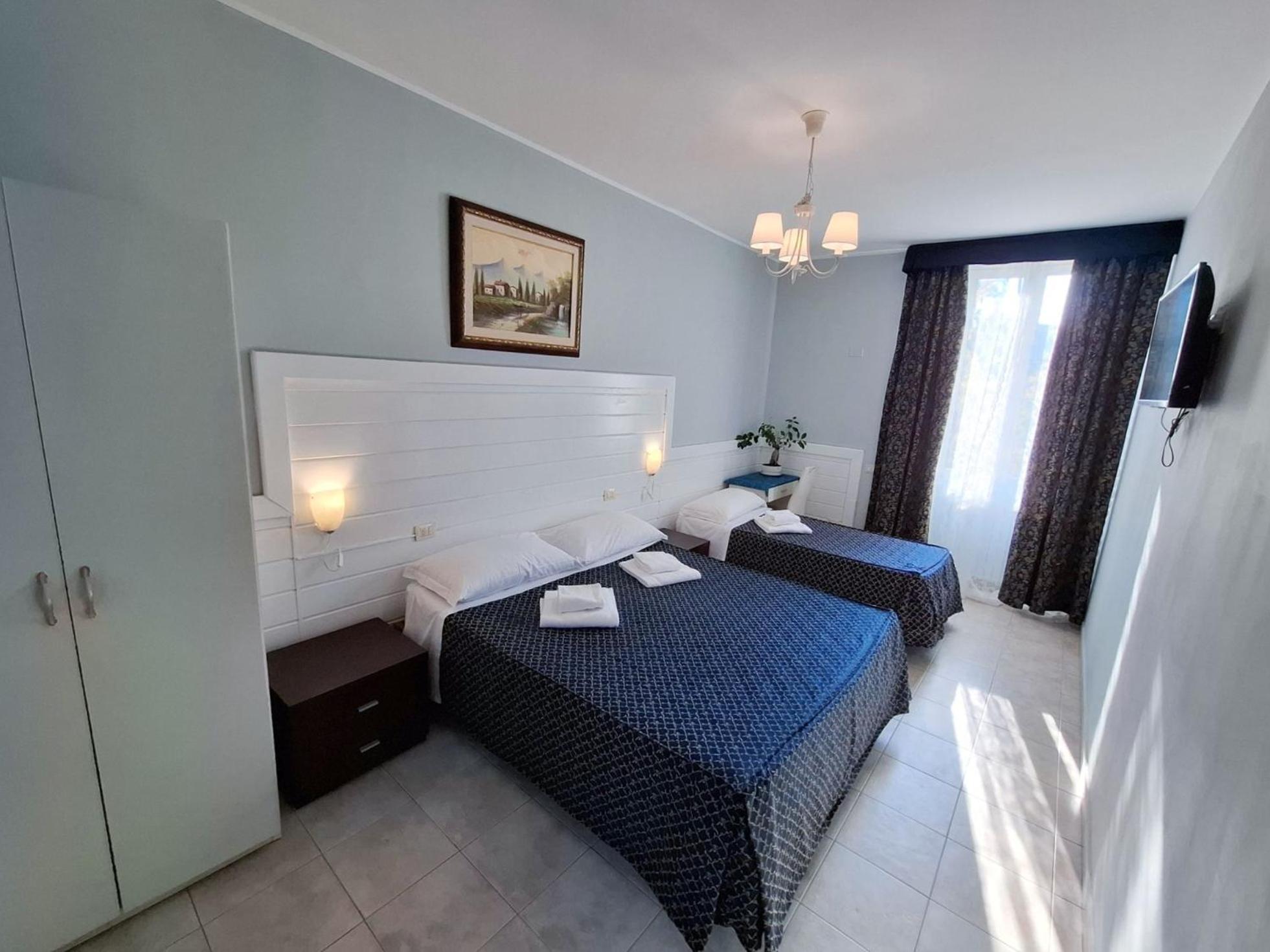 Hotel Aurelia Milano Centrale Luaran gambar