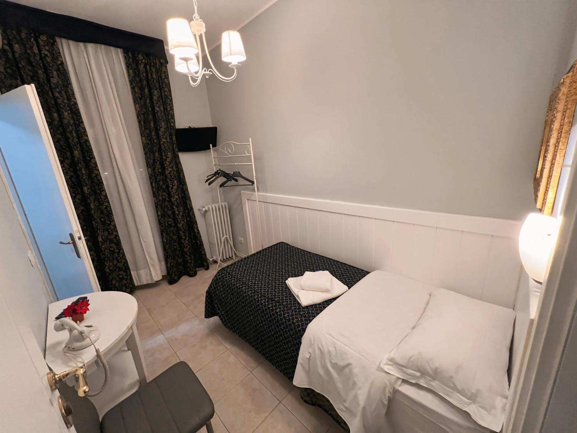 Hotel Aurelia Milano Centrale Bilik gambar