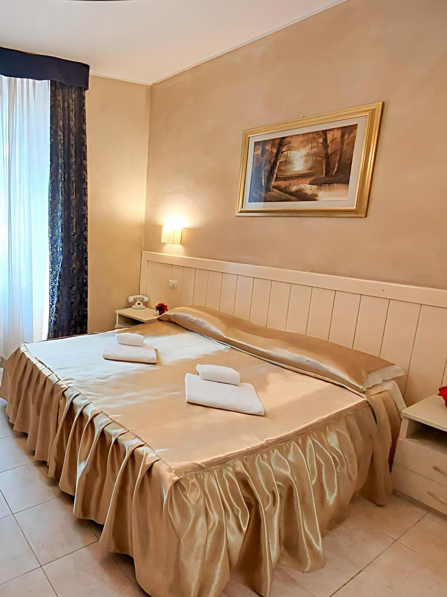 Hotel Aurelia Milano Centrale Luaran gambar