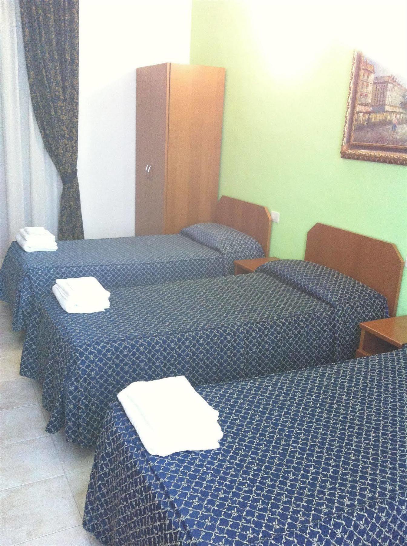 Hotel Aurelia Milano Centrale Luaran gambar