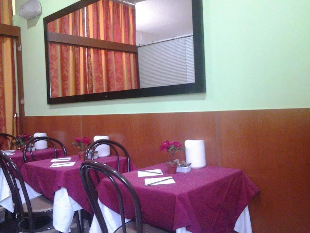 Hotel Aurelia Milano Centrale Luaran gambar
